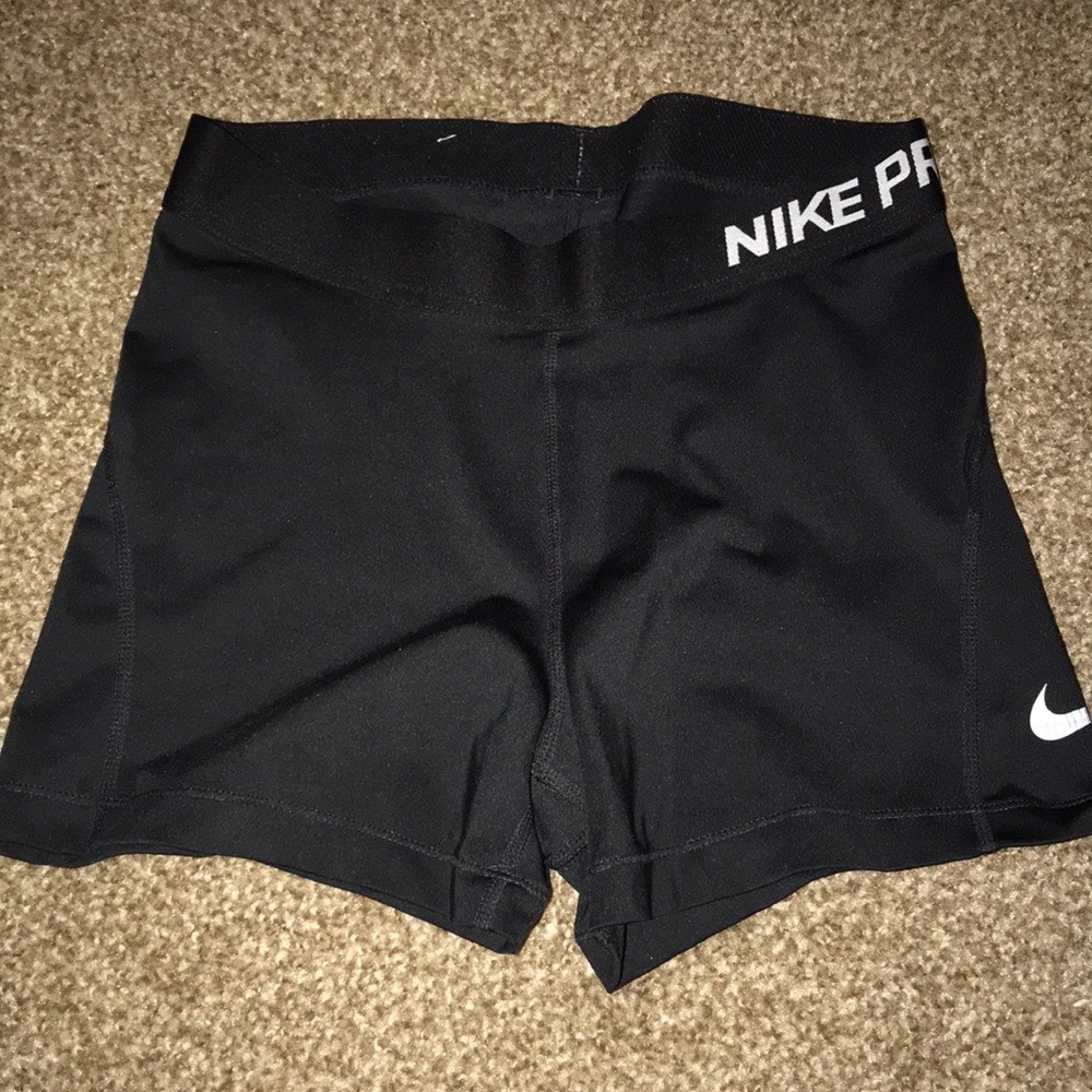 Women’s Nike Pros